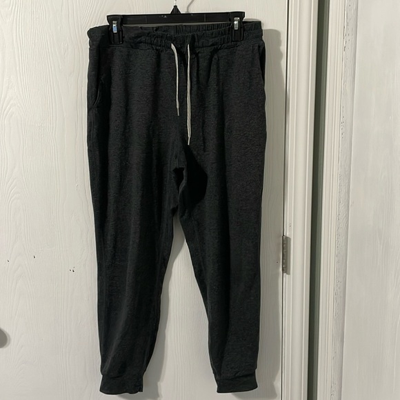 Vuori Pants - Vuori Performance Buttery Soft Gray Elastic Waist Drawstring Joggers Size Medium